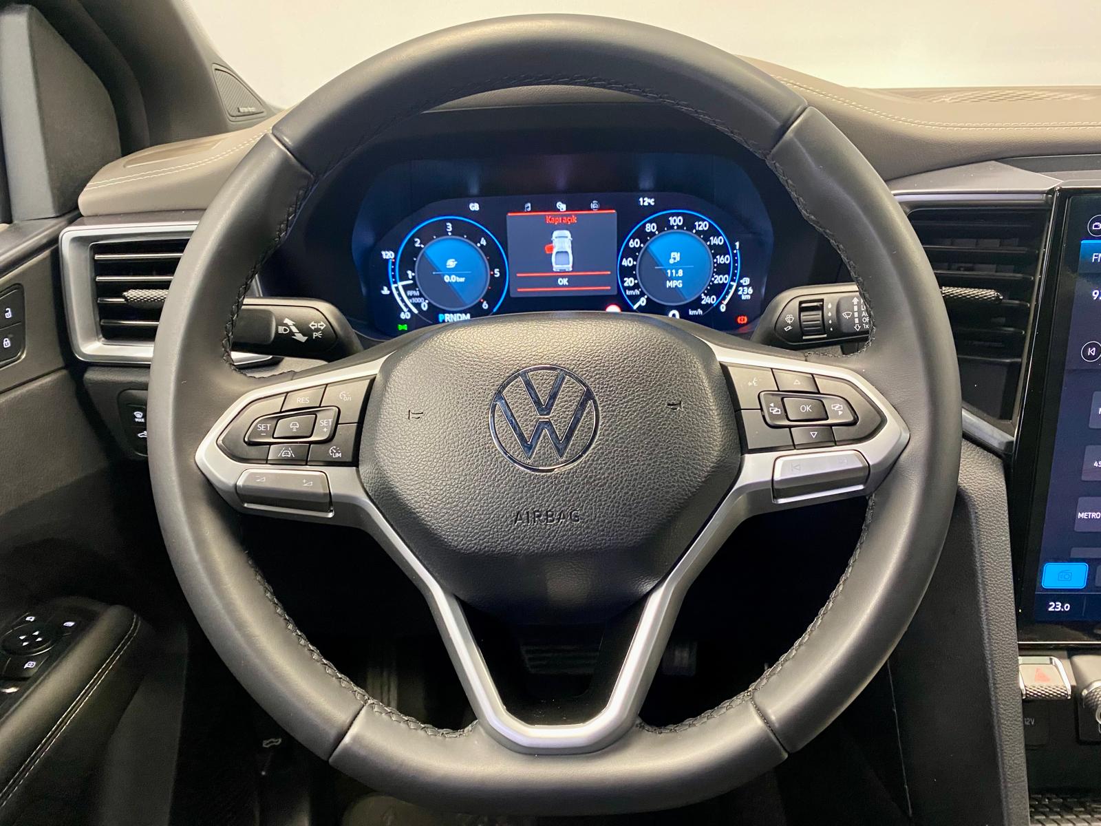 VOLKSWAGEN AMAROK 17